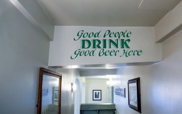 The Golden Lion Inn