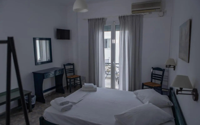Soula Rooms Tinos