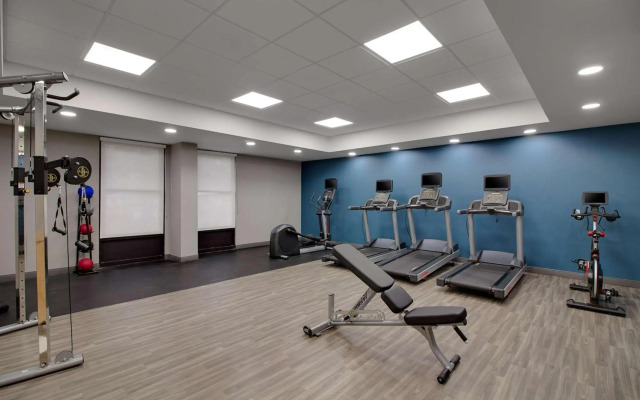 Hampton Inn Birmingham-Colonnade 280