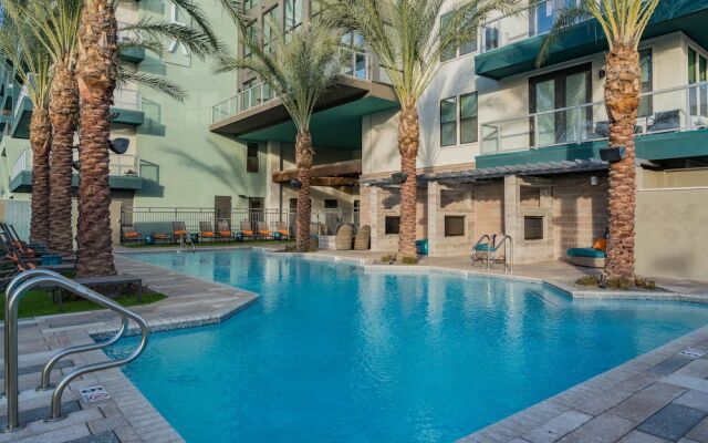 Luxe Tempe Apartments by WanderJaunt