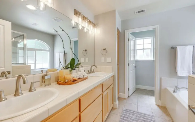 Atascadero Home: Hot Tub, Backyard Oasis
