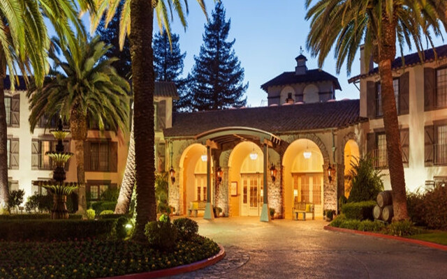 Embassy Suites by Hilton Napa Valley