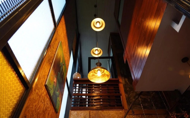 Gardenroom Home Stay and Cafe Suvarnabhumi