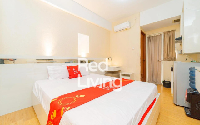 RedDoorz Apartment @ Green Lake View Ciputat