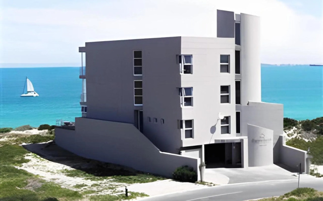 Crystal Lagoon Lodge