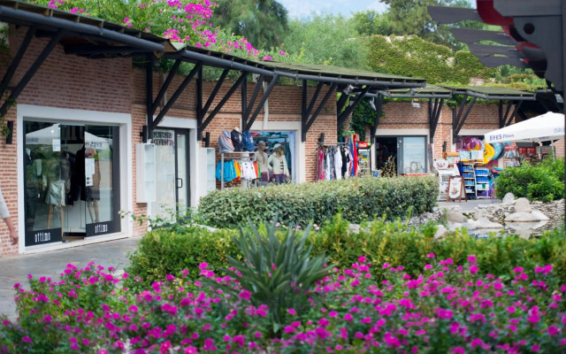 Limak Limra Hotel & Resort
