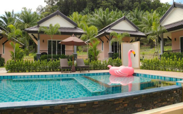 Palm Kiri Resort