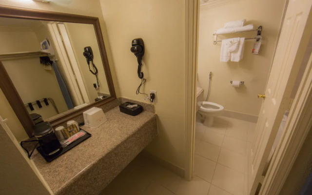 Ramada Houston Intercontinental Airport East