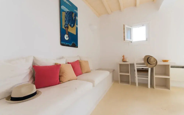 Villa Cycladic Breeze Tranquil & Private