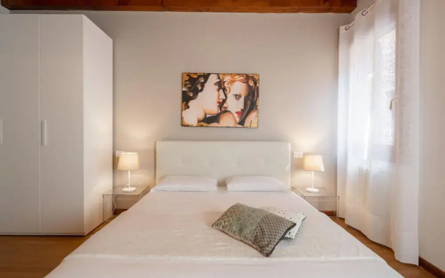 Herion Palace Apt 1 - Locz