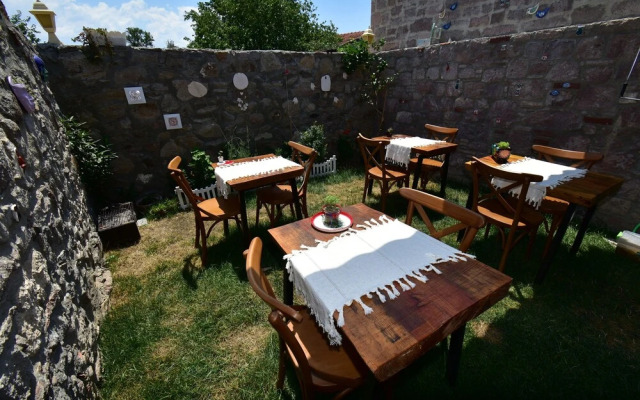 Lalekar Konuk Evi