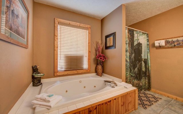 The Moose is Loose, 4 Bedrooms, Mountain View, Hot Tub, Sleeps 10