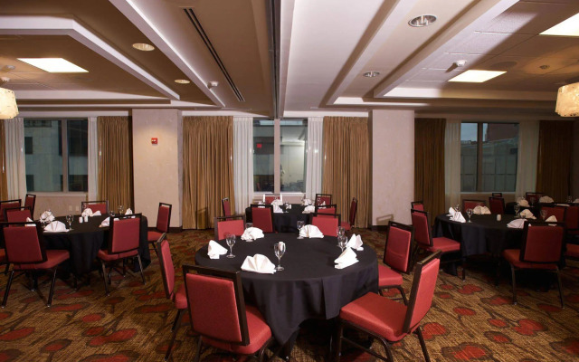Hilton Garden Inn Buffalo Downtown