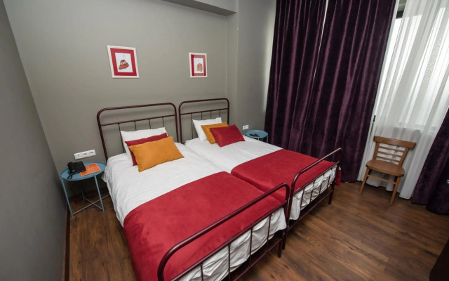 L.M Club Hotel