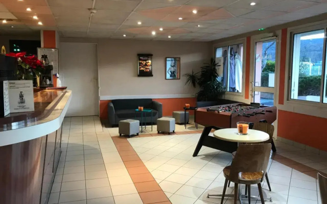 Logis Hotel Les Chênes