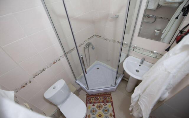 Business Hotel Al-Farabi