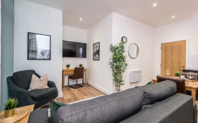 SGT Pepper’s Apartments