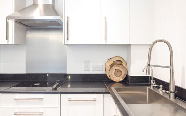 Rayleigh Lodge 2-Bedroom House