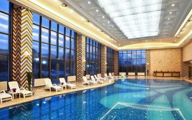 Crowne Plaza Lake Malaren Shanghai