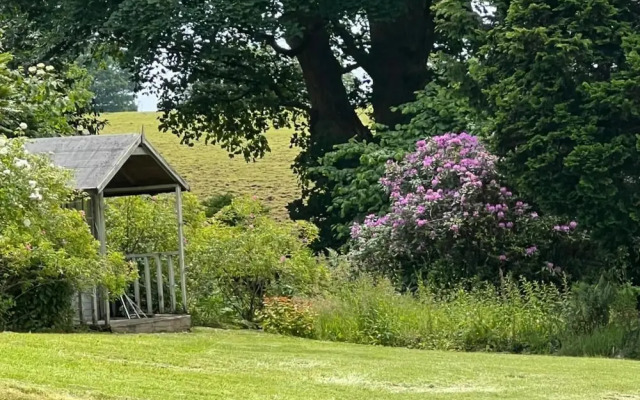 Kendal - Gothic Hall - Luxury Rooms or Apartment