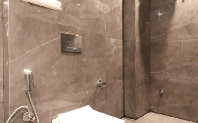 FabHotel Prime AV Royale