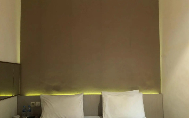 Hotel Aruni Ancol