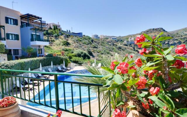 Erivolos Studios & Apartments