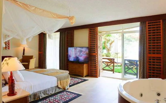 Ledger Plaza Bahari Beach