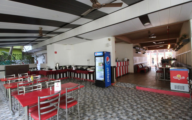 Oyo 10142 Retreat Morjim Resort