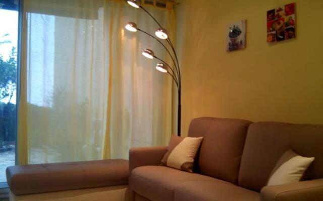 Promenade Lemon Apartment