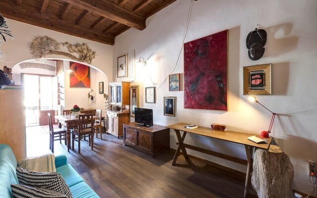 Mezzo 24 in Firenze With 2 Bedrooms and 1 Bathrooms