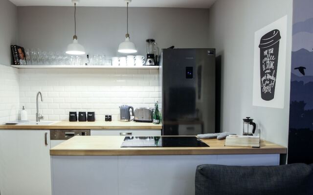 Powisle Riverside Apartment