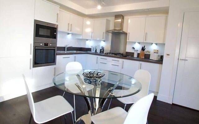 Bright City Centre Flat
