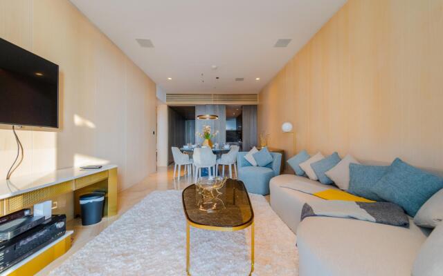 DXB - Five - 40902 - PJ