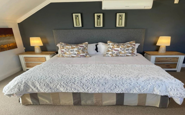 Plumwood Boutique Hotel