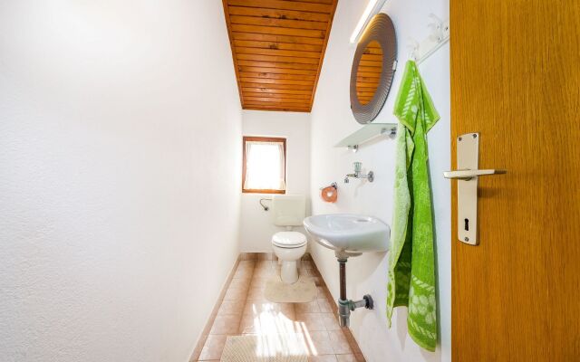 Apartment Matkos - with garden and terrace A1 Nin, Zadar riviera