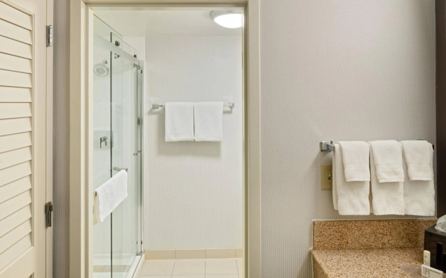 Courtyard by Marriott Cincinnati Blue Ash