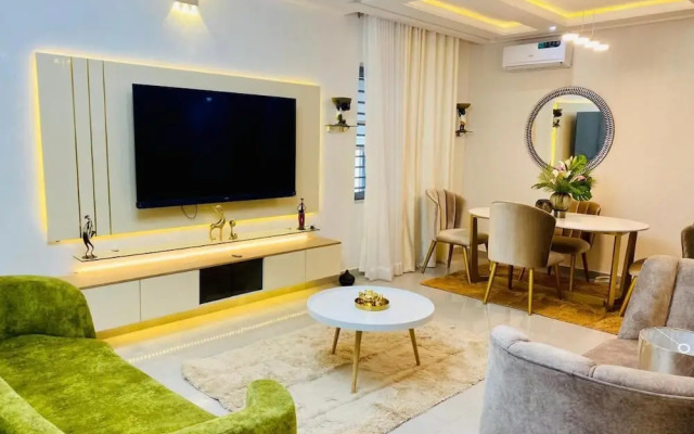 Premium Luxury Apartment by Smart Home