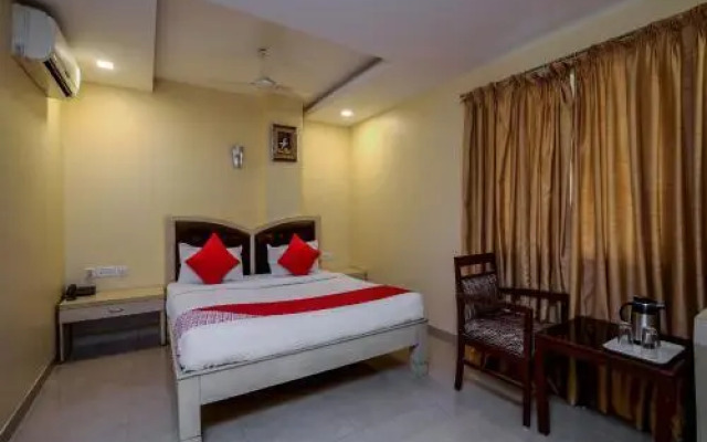 Hotel Tourist Palace  by OYO Rooms