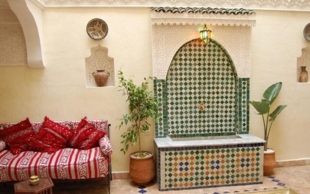 Dar Mounadim