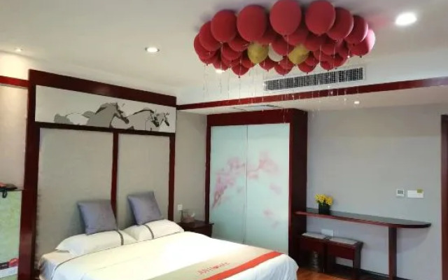 Jun Yi Chain Hotel (Danfeng Railway Station Branch)