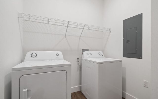 Lakeview Oasis - Onsite Amenities