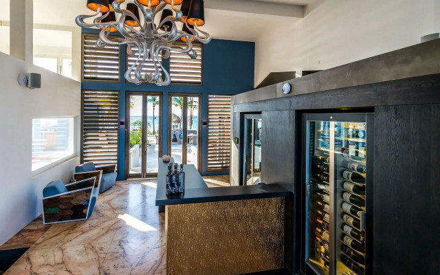Delfins Beach Resort Bonaire, Tapestry Collection by Hilton