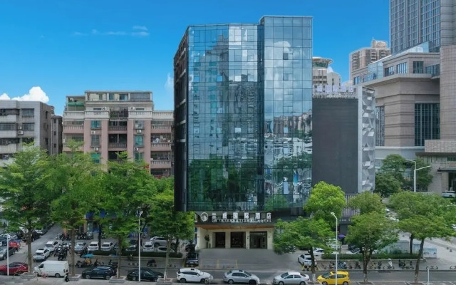 Lw International Hotel
