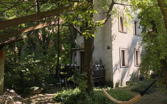 Garden House Apartments
