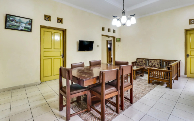 Hotel O My Guest House Syariah – Guest Rooms – Cimahi
