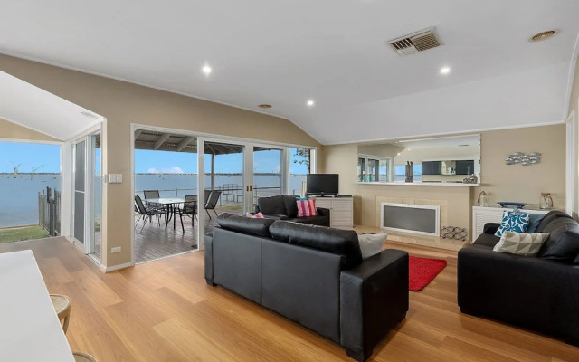 Mulwala Lakeside Waterfront