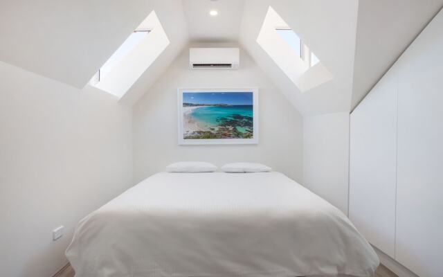Bondi Beach Studios Suite 1