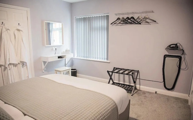 The Annexe @ Elmbank - Adults Only