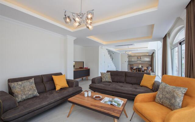 Orka World Villa 1 in Oludeniz